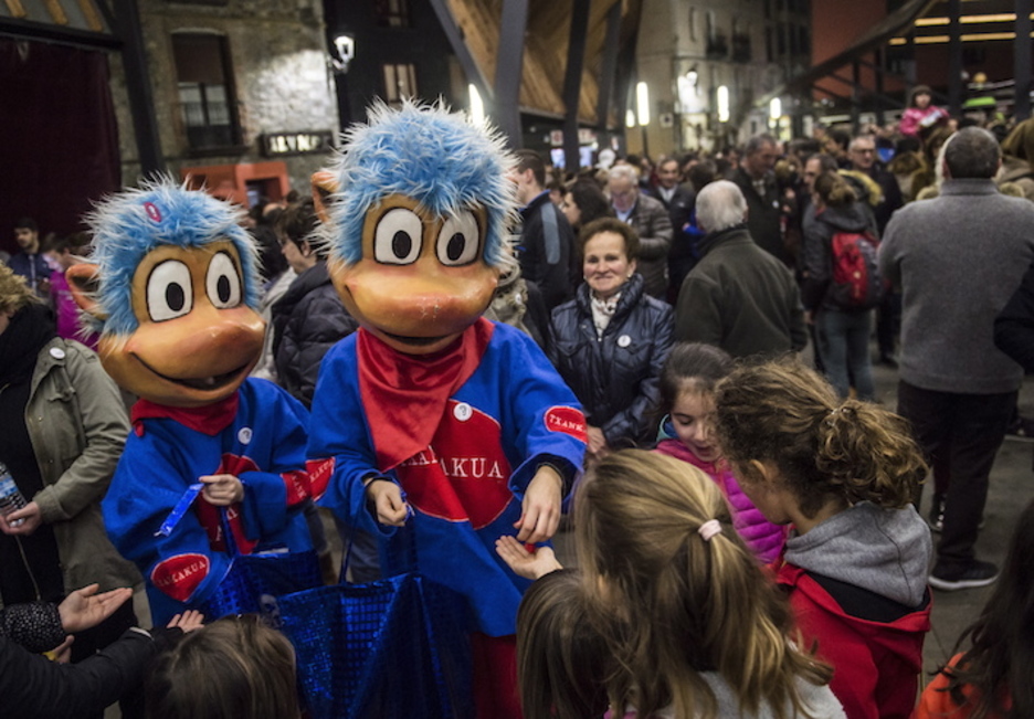 Euskaraldiaren irekiera ekitaldia, Elgoibarren. (Marisol RAMIREZ/FOKU) Euskaraldiaren irekiera ekitaldia, Elgoibarren. (Marisol RAMIREZ/FOKU)