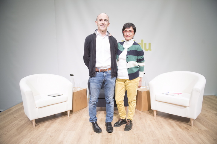Josu Juaristi y Lorena López de Lacalle, durante el debate que mantuvieron la semana pasada. (Juan Carlos RUIZ/FOKU)