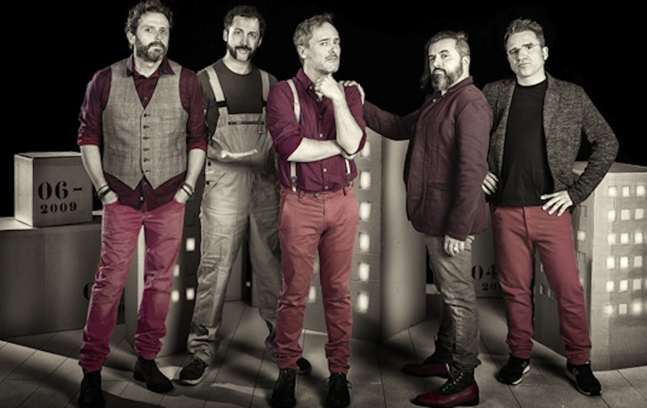 Love of Lesbian actuará el 27 de marzo ante 5.000 personas, sin distancias de seguridad.