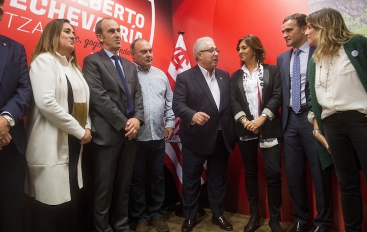 Presentación de la candidatura de Uribe-Echevarria. (Luis JAUREGIALTZO/FOKU).