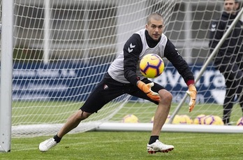 Rubén Martínez, entrenando en Taxoare. (OSASUNA)