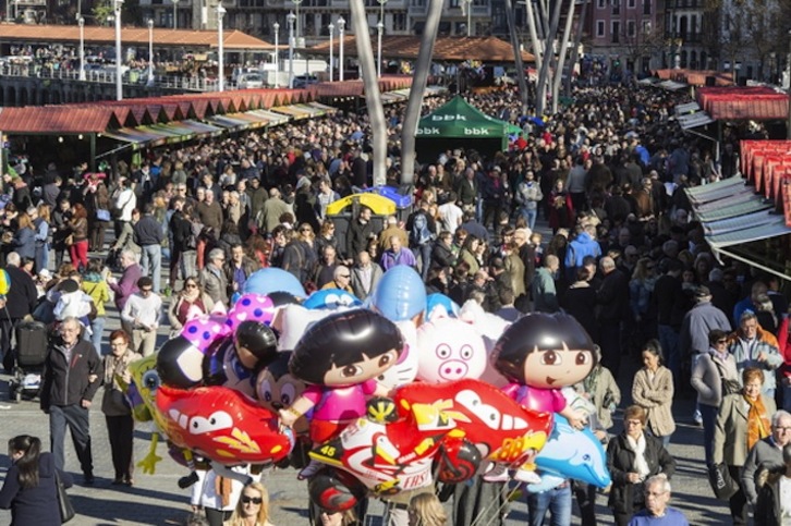 Feria de Santo Tomás de Bilbo en 2015. (Monika DEL VALLE⁄FOKU).