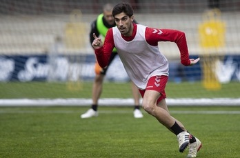 Nacho Vidal, entrenando en Taxoare. (OSASUNA)