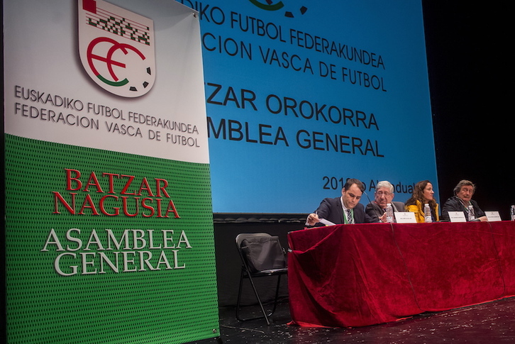 La Federación Vasca celebró ayer en Durango su Asamblea Ordinaria. (Luis JAUREGIALTZO / FOKU)