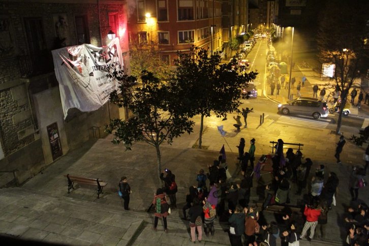El edificio ocupado se encuentra en la calle Zapatería de Gasteiz. (@TalkaGasteiz)