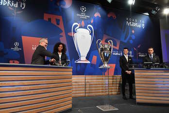 El sorteo se ha celebrado en la localidad suiza de Nyon. (Fabrice COFFRINI / AFP)