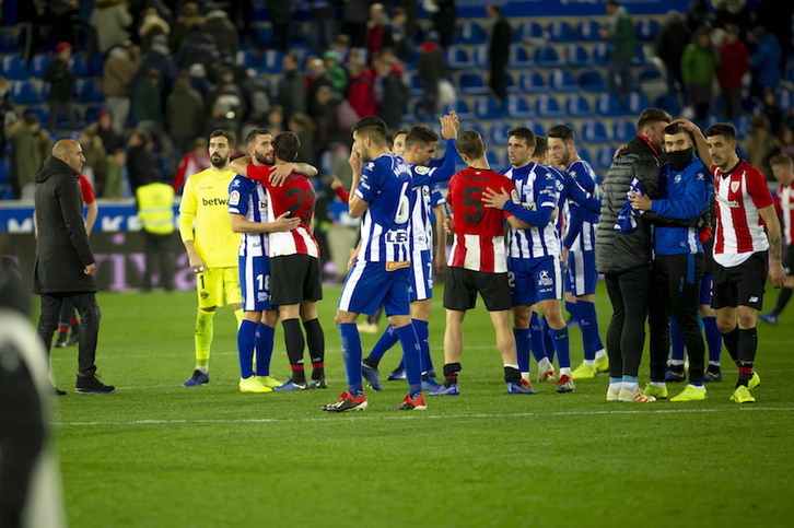 Final del partido en Mendizorrotza. (Jaizki FONTANEDA / FOKU)