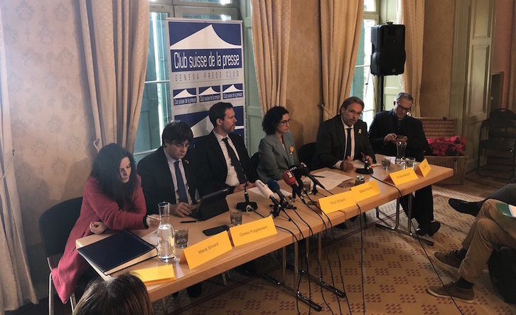 Comparecencia de Puigdemont, Rovira, Sirvent y Benach en Ginebra. (@PDECATINT)