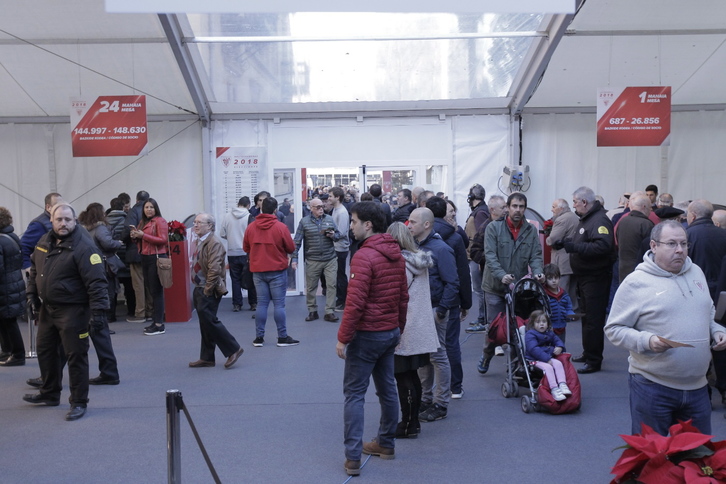 Votaciones en Ibaigane. (Aritz LOIOLA / FOKU)