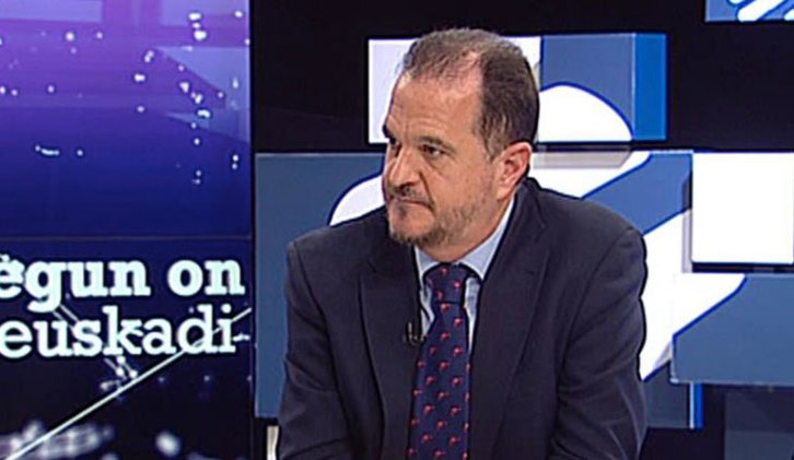 Carlos Iturgaiz gaur ETBn.