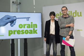 Julen Arzuaga eta Maddalen Iriarte, gaurko agerraldian. (Juan Carlos RUIZ / FOKU)