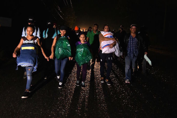 La segunda caravana de migrantes ha partido desde San Pedro Sula. (Orlando SIERRA / AFP)