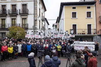 Concentración de conjura en Altsasu. (Endika PORTILLO/FOKU)