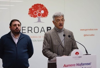 Uhalde y Martínez, en la comparecencia ante los medios. (GEROA BAI)