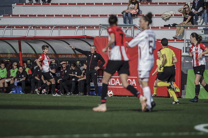 Joseba Agirre, entrenador del Athletic femenino. (Aritz LOIOLA / FOKU)