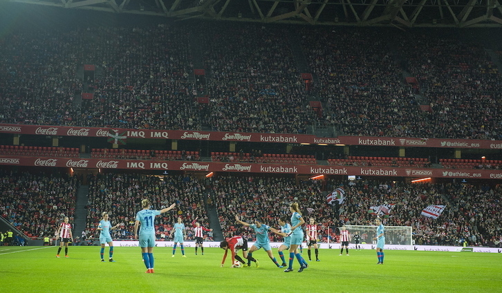 Más de 48.000 espectadores se dieron cita para ver al Athletic femenino en San Mamés. (Luis JAUREGIALTZO / FOKU)