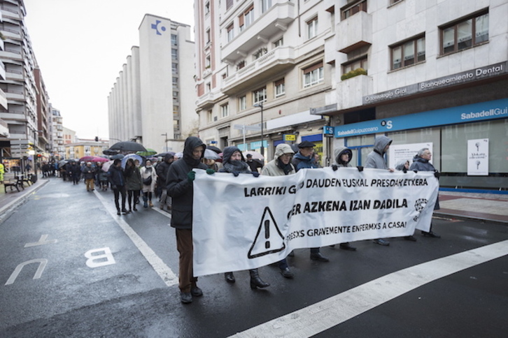 Manifestación de Sare en las calles de Gasteiz. (Endika PORTILLO / FOKU)