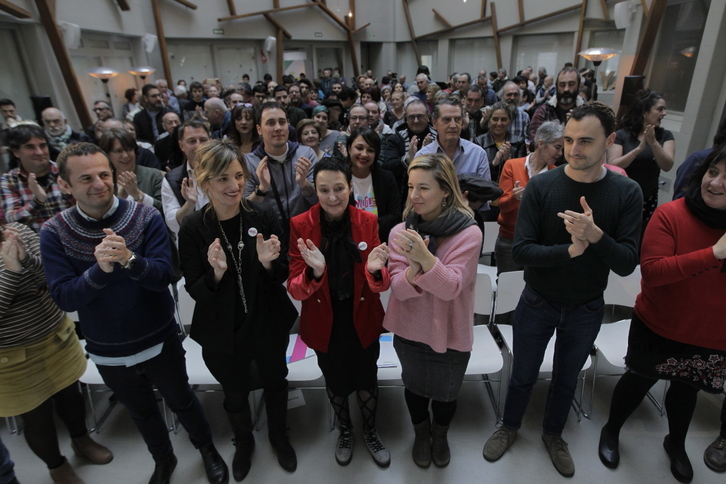 La Sala Yimby se ha llenado para participar en la presentación de Jone Goirizelaia. Aritz LOIOLA | FOKU