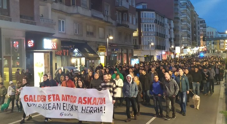 Gasteizko manifestazioaren burua. (@ernaigazte)