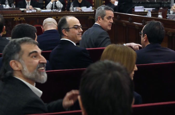 Los presos catalanes, durante el juicio en el Supremo (J.J.GUILLEN/EFE POOL)