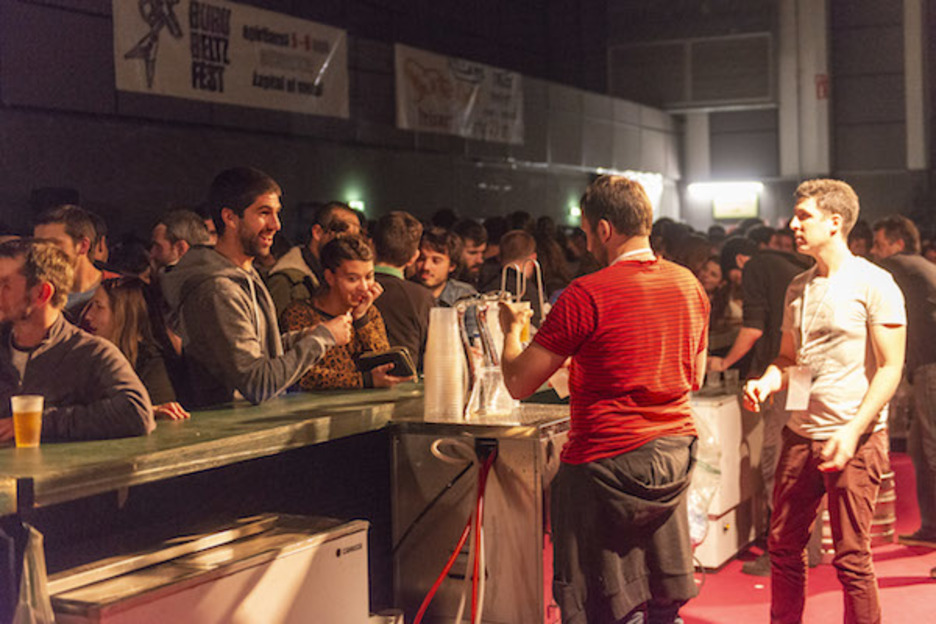 Gaualdiaren sarrera guziak aitzinetik agortu ziren. ©Guillaume Fauveau