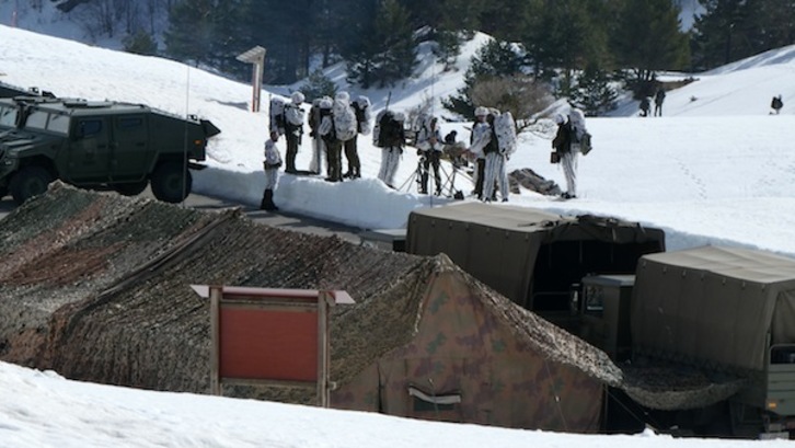 Un grupo de militares con sus trajes de camuflaje.