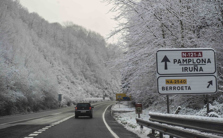 Carretera N-121-A en invierno. (Jagoba MANTEROLA/FOKU)