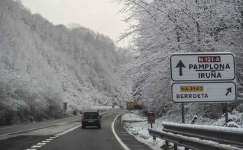 Carretera N-121-A en invierno. (Jagoba MANTEROLA/FOKU)