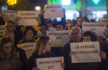 Concentración en Deustu contra la impunidad. (Luis JAUREGIALTZO/FOKU)