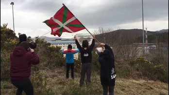 Amurriotik abiatu eta A Lamako espetxeraino joan dira.