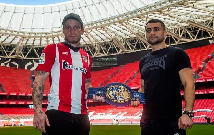 Lejarraga y Avanesyan en San Mamés con el cinturón del peso wélter. (Luis JAUREGIALTZO / FOKU)