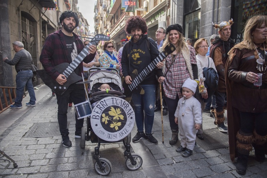 Berri Txarrak-ek ezin zituen Tolosako ihauteriak agur biratik kanpo utzi. Juan Carlos RUIZ/FOKU