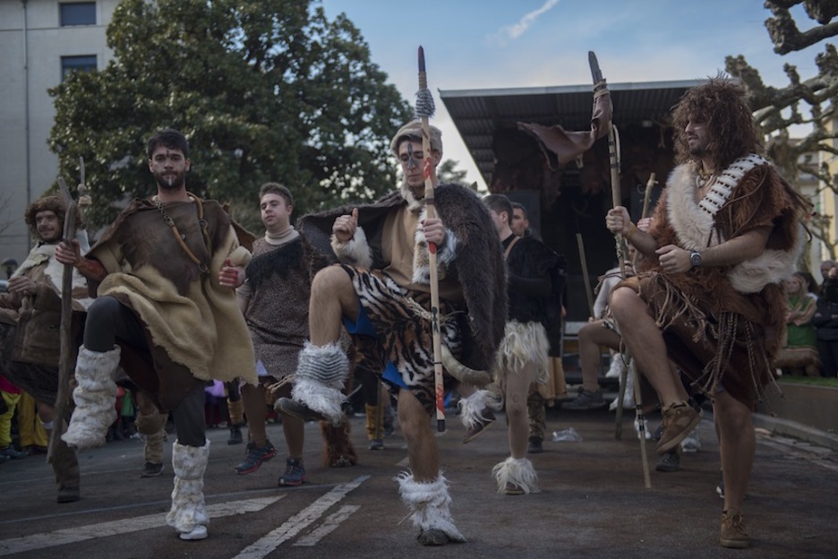 Karrozen eguna ere bazen gaurkoa. Horra, historiaurretik Tolosara bidaiatu duten lehen gizakiak. Juan Carlos RUIZ/FOKU