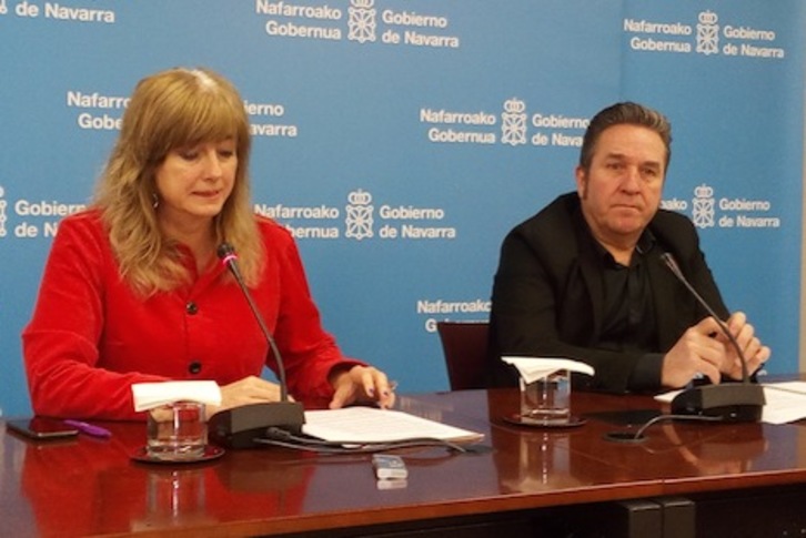 Ana Ollo y Pello Pellejero, durante la compareciencia ante la prensa. (GOBIERNO DE NAFARROA)