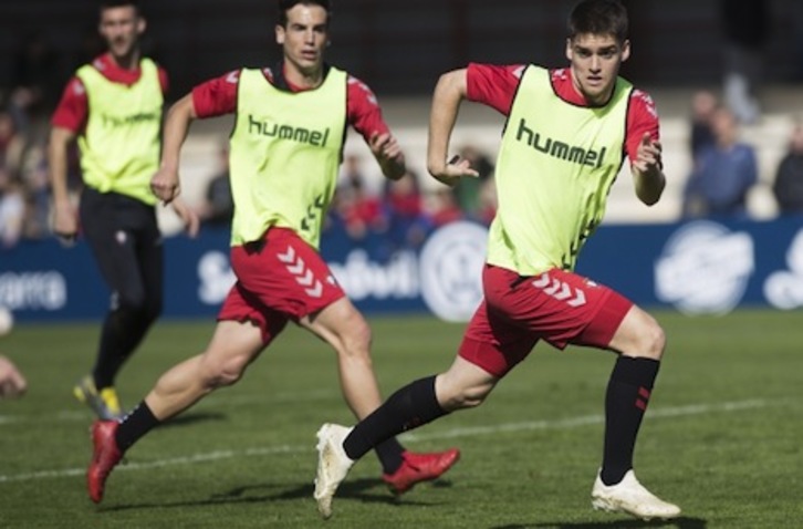 Endika Irigoyen, entrenando en Taxoare. (OSASUNA)