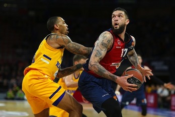 Vincent Poirier fue imparable para el matrecho juego interior del Khimki (EUROLEAGUE.NET)