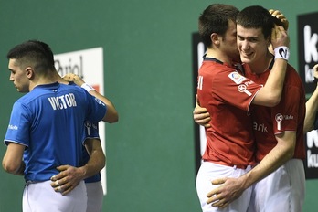 Elezkano eta Rezusta, garaipena ospatzen (Gorka RUBIO / FOKU)