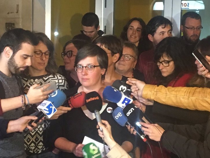 Mireia Boya, portavoz de la CUP, informa de la decisión del Consejo Político. (@cupnacional)
