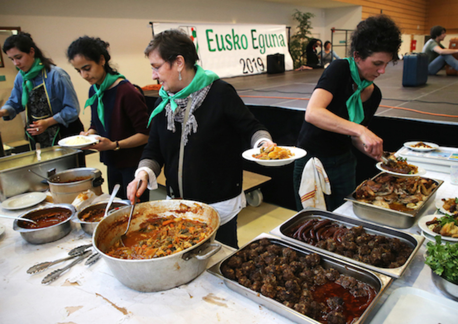 Un programme festif et familial a rassemblé beaucoup de monde ce dimanche 10 mars. ©Bob EDME