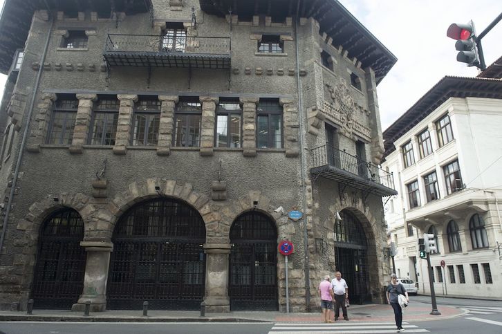 Aún está por determinar el futuro de la estación de Atxuri. (Monika DEL VALLE | FOKU)