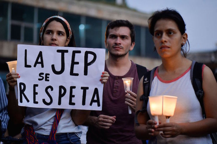 Movilización realizada el miércoles en Cali en defensa de la Jurisdicción Especial para la Paz. (Luis ROBAYO/AFP)