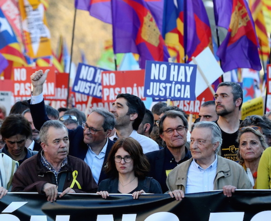 El president Torra también ha estado en la marcha. (Oscar DEL POZO/AFP)