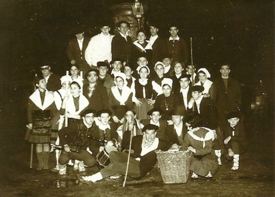 Coros de Santa Ageda en 1967. (Cedida EUSKO BAZTERRA)