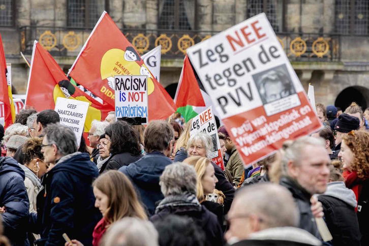Imagen de la manifestación contra el racismo de Ámsterdam (Niels WENSTEDT|AFP)