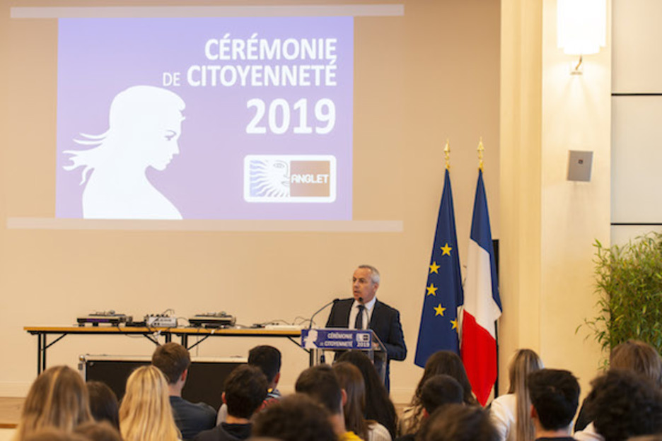 Le maire Claude Olive lors de sa prise de parole. ©Guillaume Fauveau