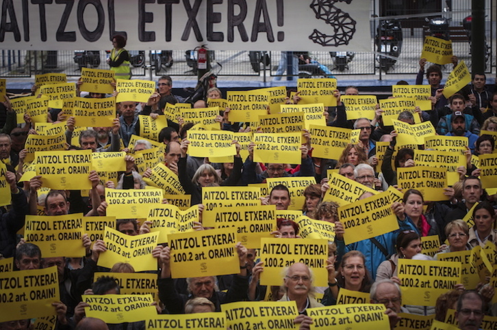 Gogorzaren etxeratzearen alde 2017ko uztailean Errenterian osatutako mosaiko bat. (Gorka RUBIO/FOKU)