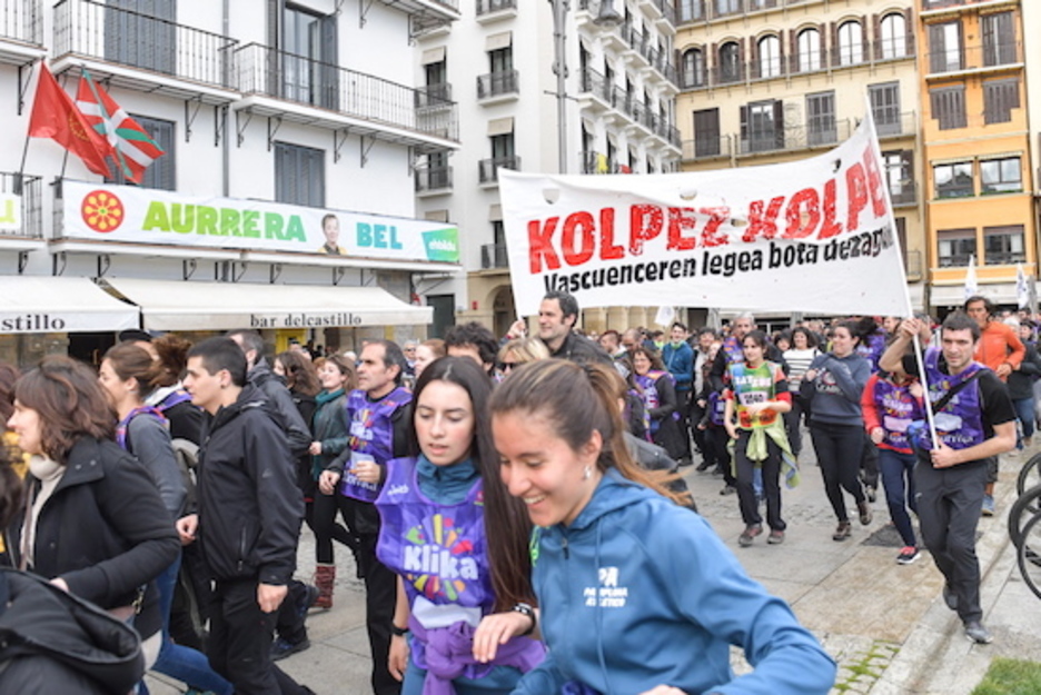 Milaka lagun bildu dira Iruñean parte hartzeko. (Idoia ZABALETA/FOKU)