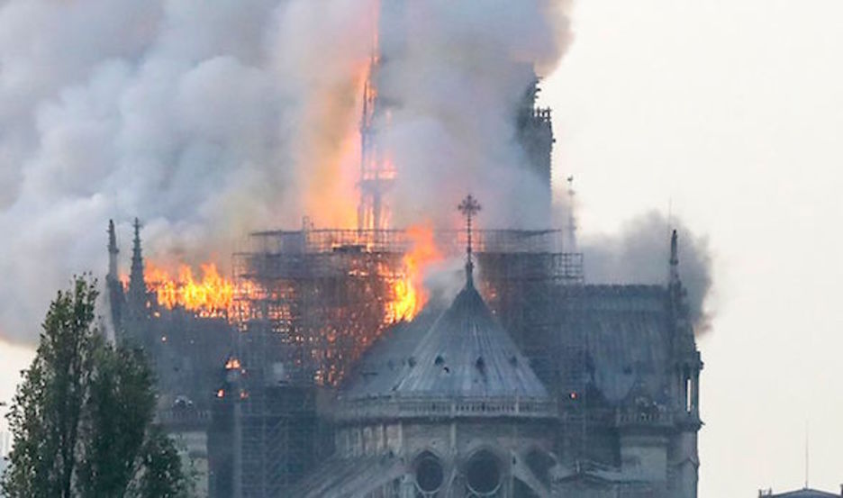 Arde la catedral de Notre Dame en París. (Francois GUILLOT/AFP) Arde la catedral de Notre Dame en París. (Francois GUILLOT/AFP)