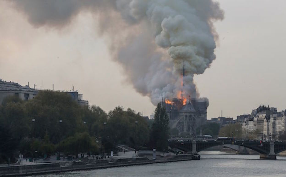 Arde la catedral de Notre Dame en París. (Francois GUILLOT/AFP) Arde la catedral de Notre Dame en París. (Francois GUILLOT/AFP)