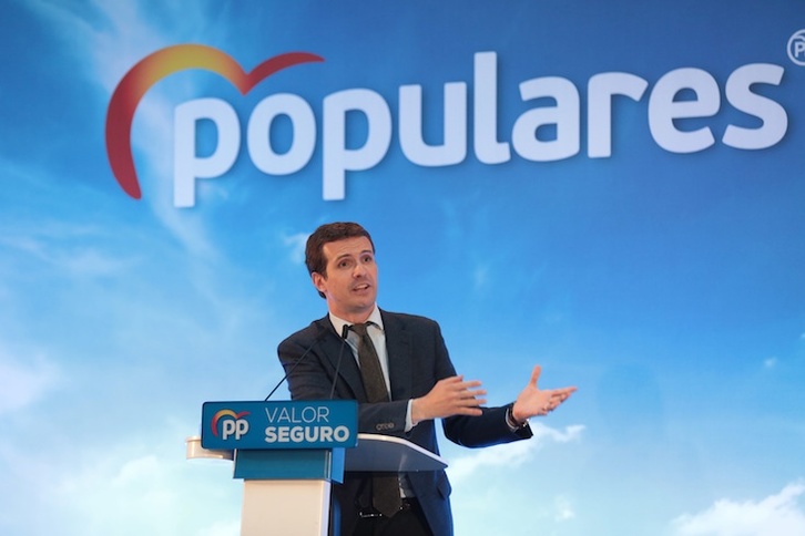 Pablo Casado en un mitin del PP en Gasteiz. (Endika PORTILLO/FOKU)